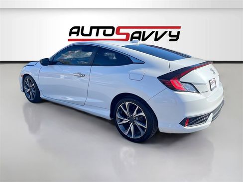 Used 2020 Honda Civic Touring image 5