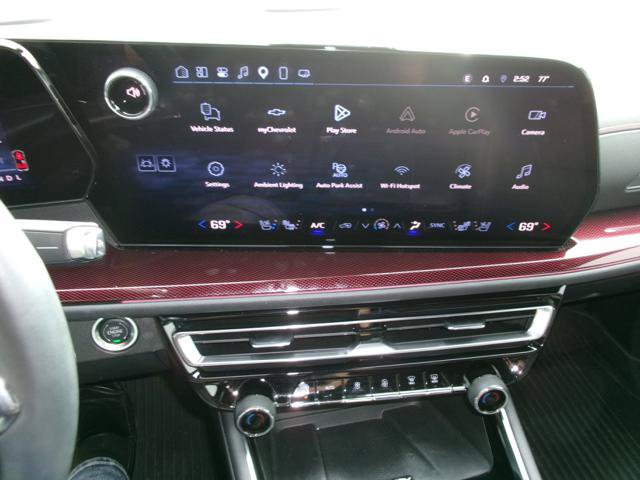 Used 2024 Chevrolet Traverse RS w/ LPO, Floor Liner Package AWD/4WD image 12