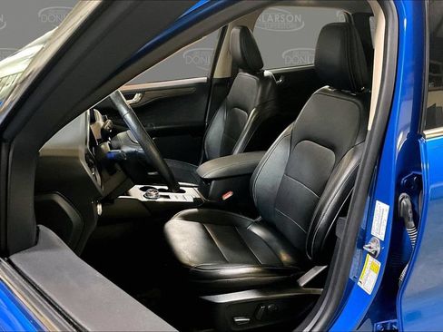Used 2020 Ford Escape Titanium FWD image 14