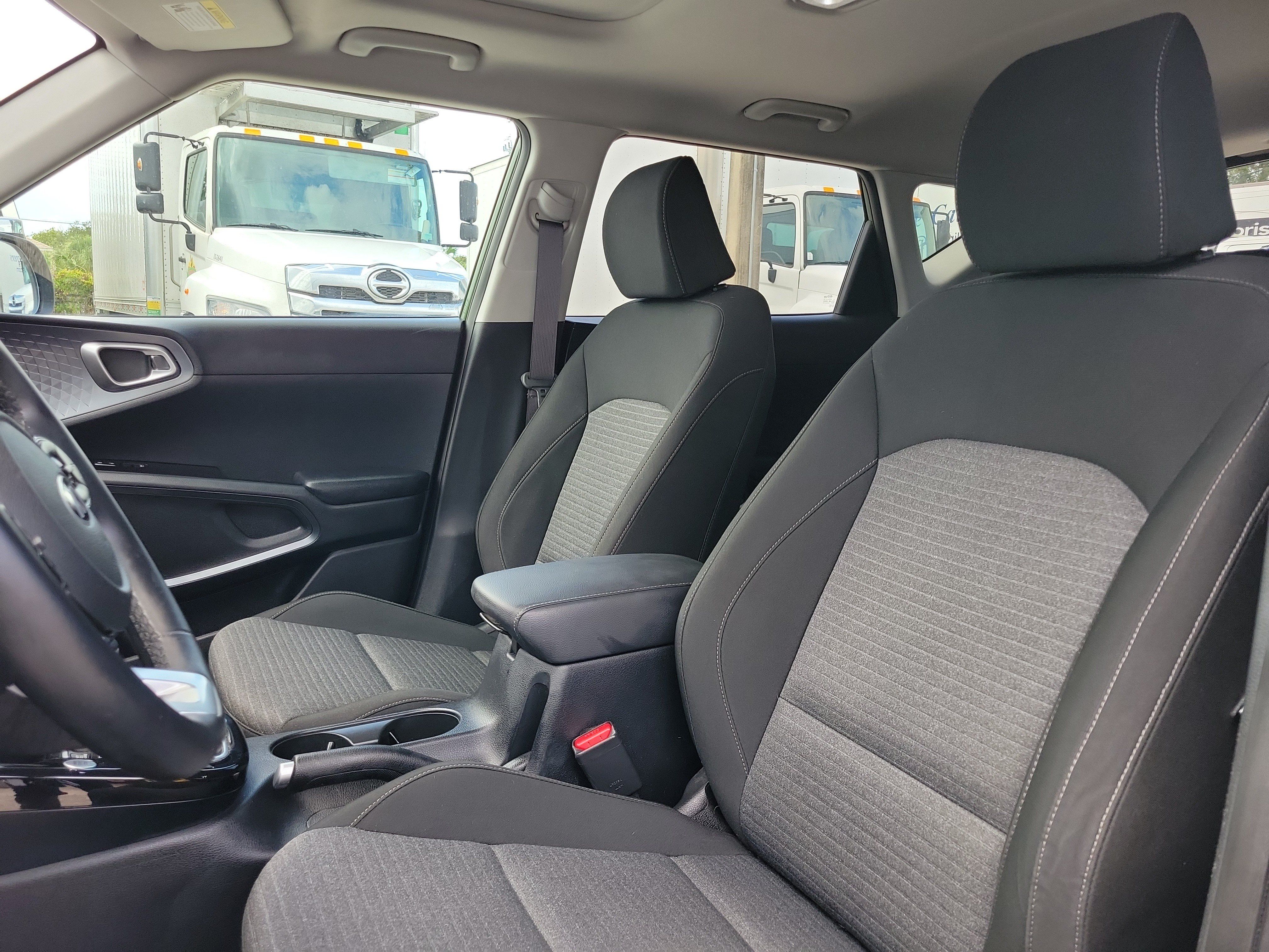Used 2021 Kia Soul EX FWD image 22