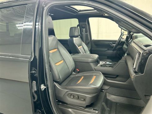 Used 2024 GMC Sierra 2500 AT4 w/ AT4 Premium Plus Package image 23
