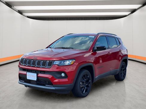 New 2026 Jeep Compass Latitude image 3