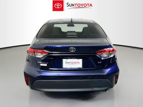 Used 2025 Toyota Corolla LE w/ Convenience Package FWD image 5