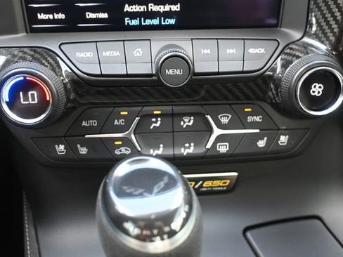 Used 2016 Chevrolet Corvette Z06 w/ 3LZ Preferred Equipment Group image 17