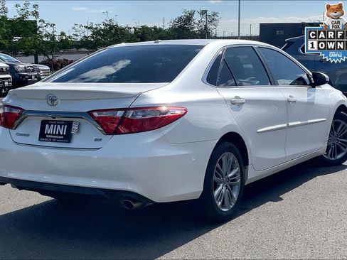 Used 2015 Toyota Camry SE FWD image 10