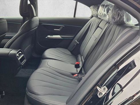 New 2026 Mercedes-Benz E 450 4MATIC Sedan image 14