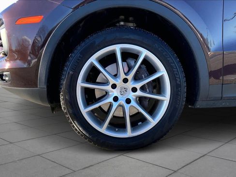 Used 2019 Porsche Cayenne image 10