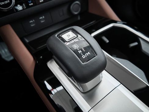 New 2026 Mitsubishi Outlander SEL FWD image 39