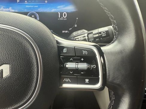 Used 2023 Kia Carnival SX FWD image 15