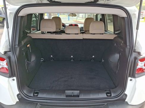 Used 2019 Jeep Renegade Sport w/ Sport Appearance Group image 28