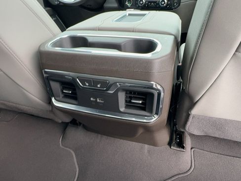 Certified 2022 GMC Sierra 1500 SLT w/ SLT Convenience Package AWD/4WD image 11