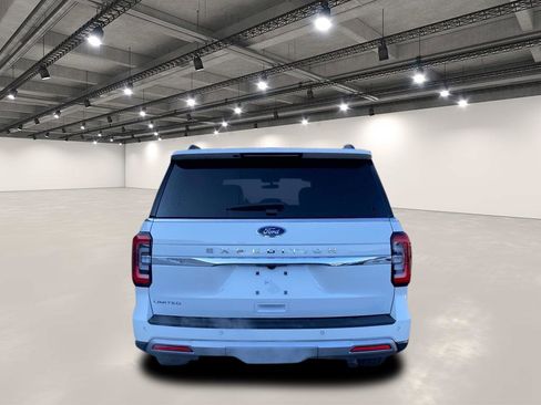 Used 2024 Ford Expedition Limited image 6