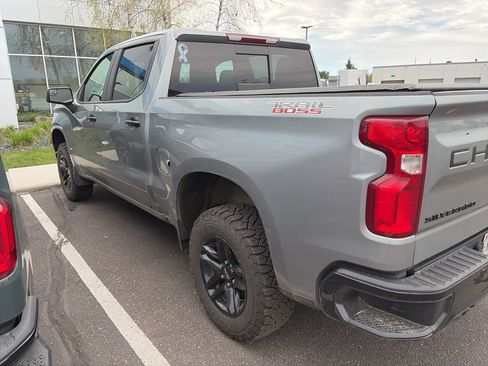 Used 2024 Chevrolet Silverado 1500 LT Trail Boss w/ Convenience Package II AWD/4WD image 2