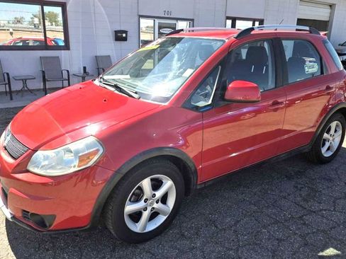 Used 2008 Suzuki SX4 Convenience image 1