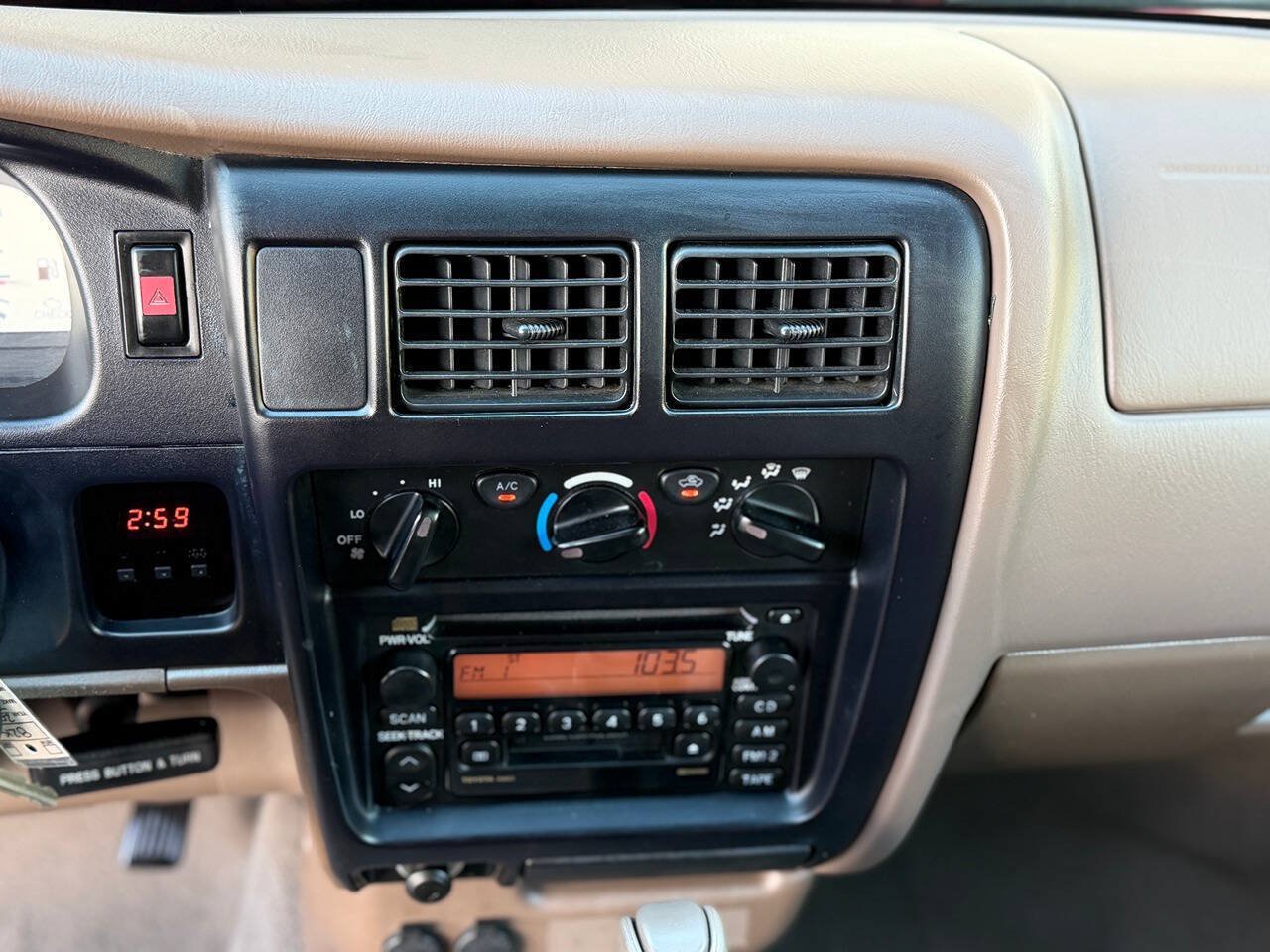 Used 2004 Toyota Tacoma 4x4 Double Cab image 30