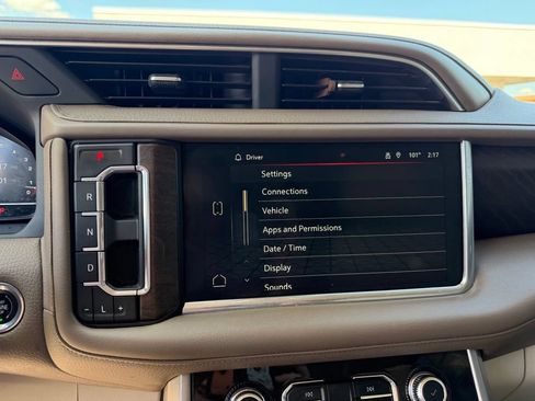 Used 2023 GMC Yukon Denali w/ Denali Reserve Package AWD/4WD image 40