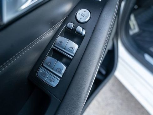 Used 2022 BMW X7 M50i w/ Dynamic Handling Package image 29