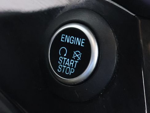 Used 2017 Ford Escape Titanium w/ Equipment Group 301A AWD/4WD image 38