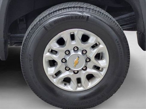 Used 2024 Chevrolet Silverado 2500 LTZ AWD/4WD image 23