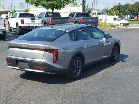 Used 2025 Kia K4 FWD image 5