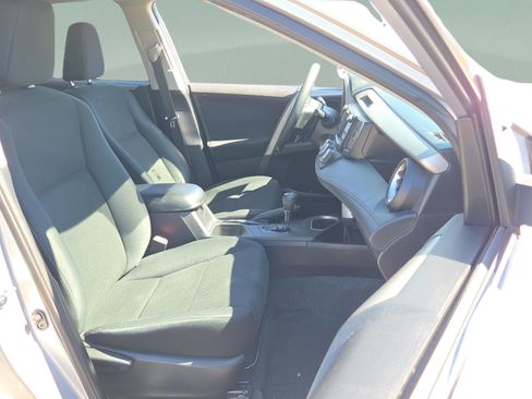 Used 2016 Toyota RAV4 LE image 21