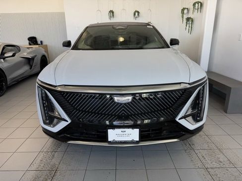 New 2026 Cadillac Lyriq Premium Luxury image 34