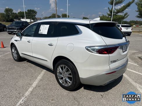 Used 2024 Buick Enclave Essence w/ Experience Buick Package image 24