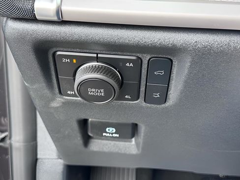 New 2026 Ford Expedition Active image 40