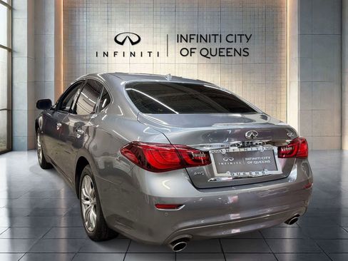 Used 2019 INFINITI Q70 Luxe w/ Proactive Package AWD/4WD image 8
