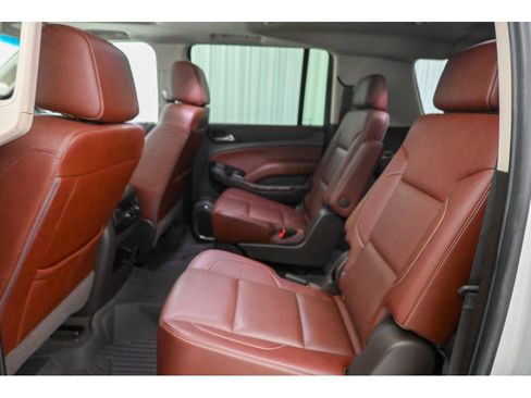 Used 2019 Chevrolet Suburban Premier image 27