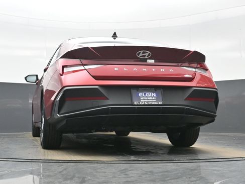Certified 2025 Hyundai Elantra Blue image 28