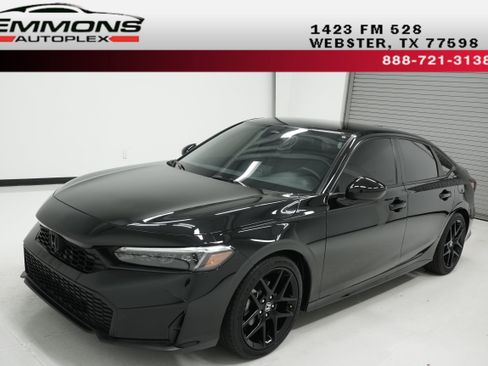Used 2025 Honda Civic Sport image 1