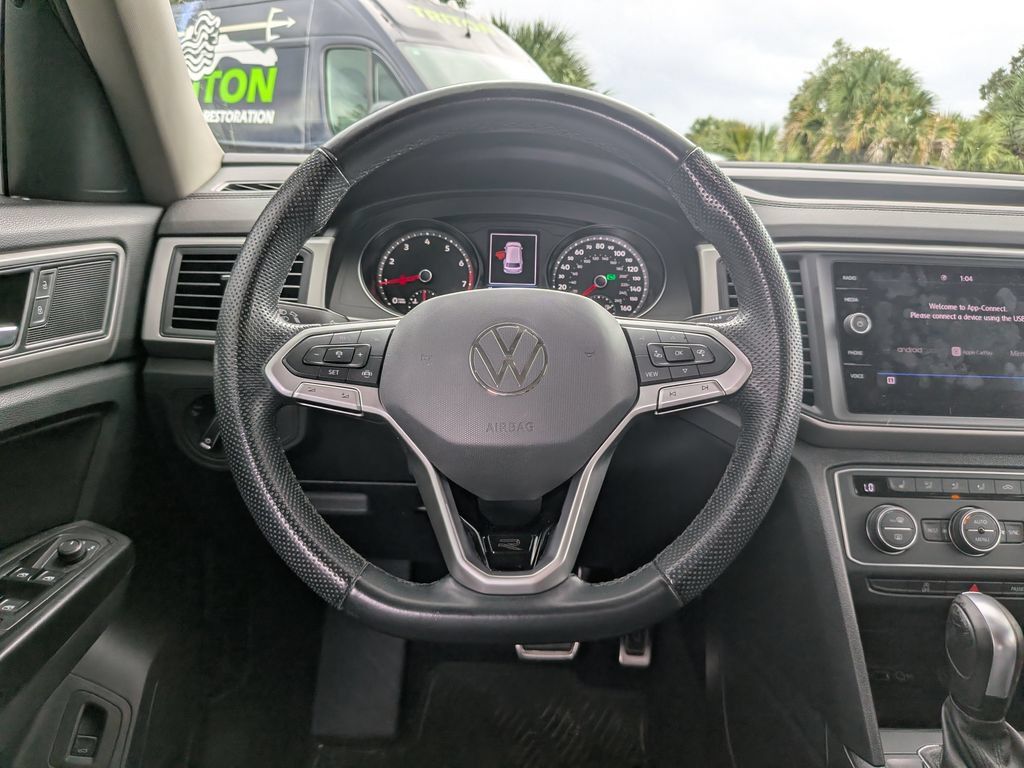 Used 2021 Volkswagen Atlas SE w/ Towing Package FWD image 13