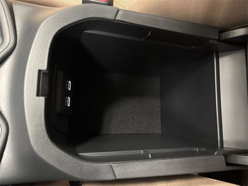 Used 2025 Toyota RAV4 LE image 21