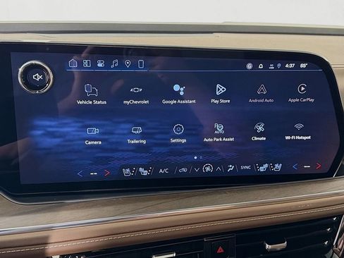 New 2026 Chevrolet Suburban High Country AWD/4WD image 15