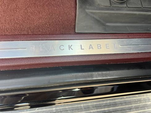 Used 2019 Lincoln Navigator Black Label AWD/4WD image 21
