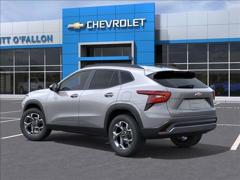 New 2026 Chevrolet Trax LT w/ Driver Confidence Package image 3