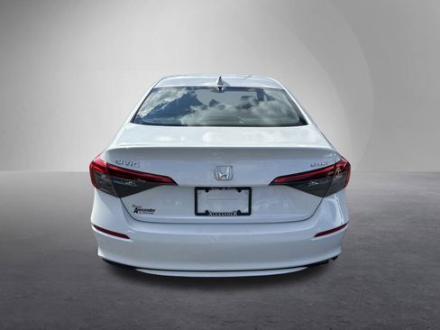 Used 2024 Honda Civic Sport image 4