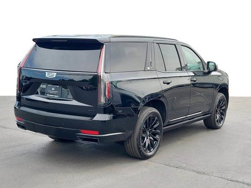 Used 2023 Cadillac Escalade Sport Platinum w/ LPO, ONYX Package AWD/4WD image 4