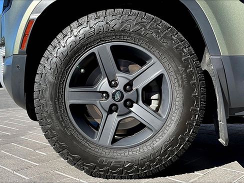 Used 2020 Land Rover Defender 110 S image 8