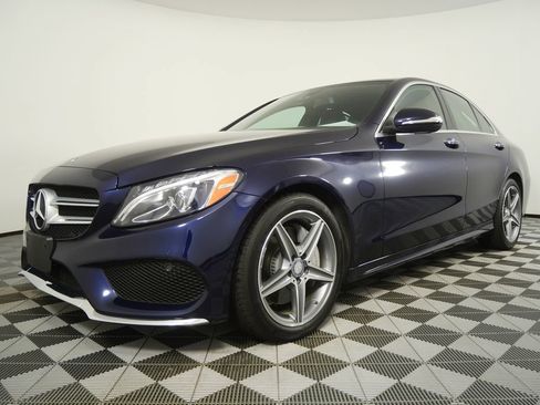 Used 2015 Mercedes-Benz C 400 4MATIC image 7