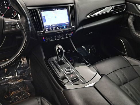 Used 2017 Maserati Levante w/ Sport Package image 14