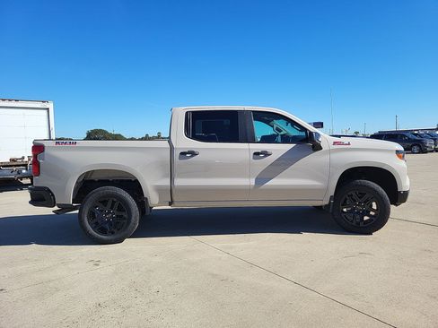 New 2026 Chevrolet Silverado 1500 Custom Trail Boss AWD/4WD image 4