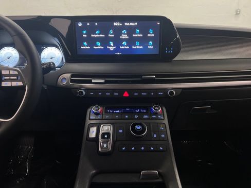 Used 2023 Hyundai Palisade Limited FWD image 21
