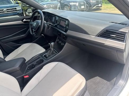 Used 2019 Volkswagen Jetta R-Line FWD image 15