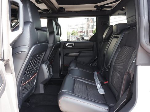 Used 2026 Ford Bronco Raptor w/ Interior Carbon Fiber Pack AWD/4WD image 40