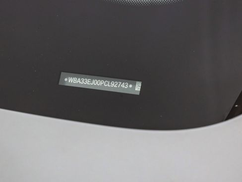 Certified 2023 BMW 760i xDrive w/ Parking Assistance Package image 29