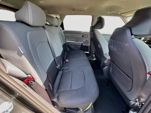 New 2027 Kia Seltos S FWD image 24