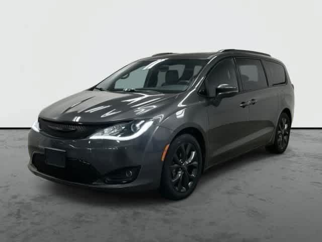 Used 2020 Chrysler Pacifica Limited FWD image 1