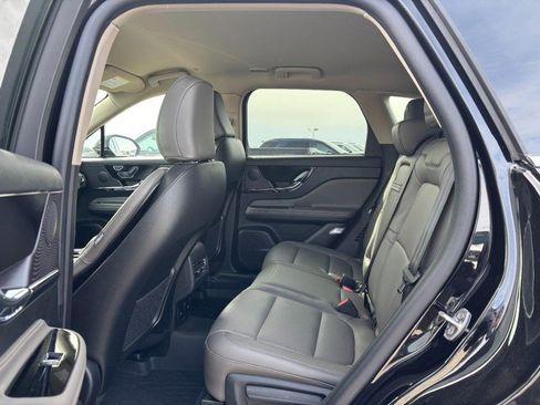 New 2026 Lincoln Corsair Premiere image 10